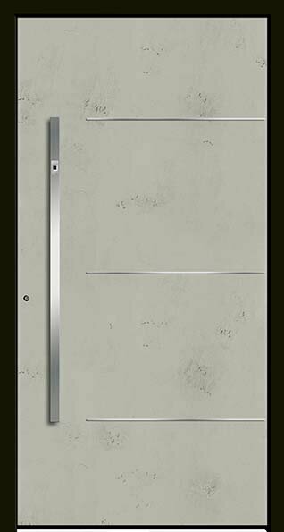 Eine moderne graue Tür mit einem Griff aus gebürstetem Metall und einem schwarzen Blendrahmen.